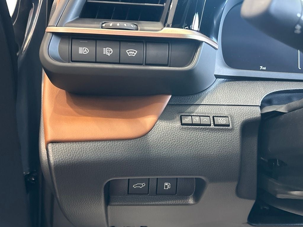 2026 Toyota Crown Signia Limited
