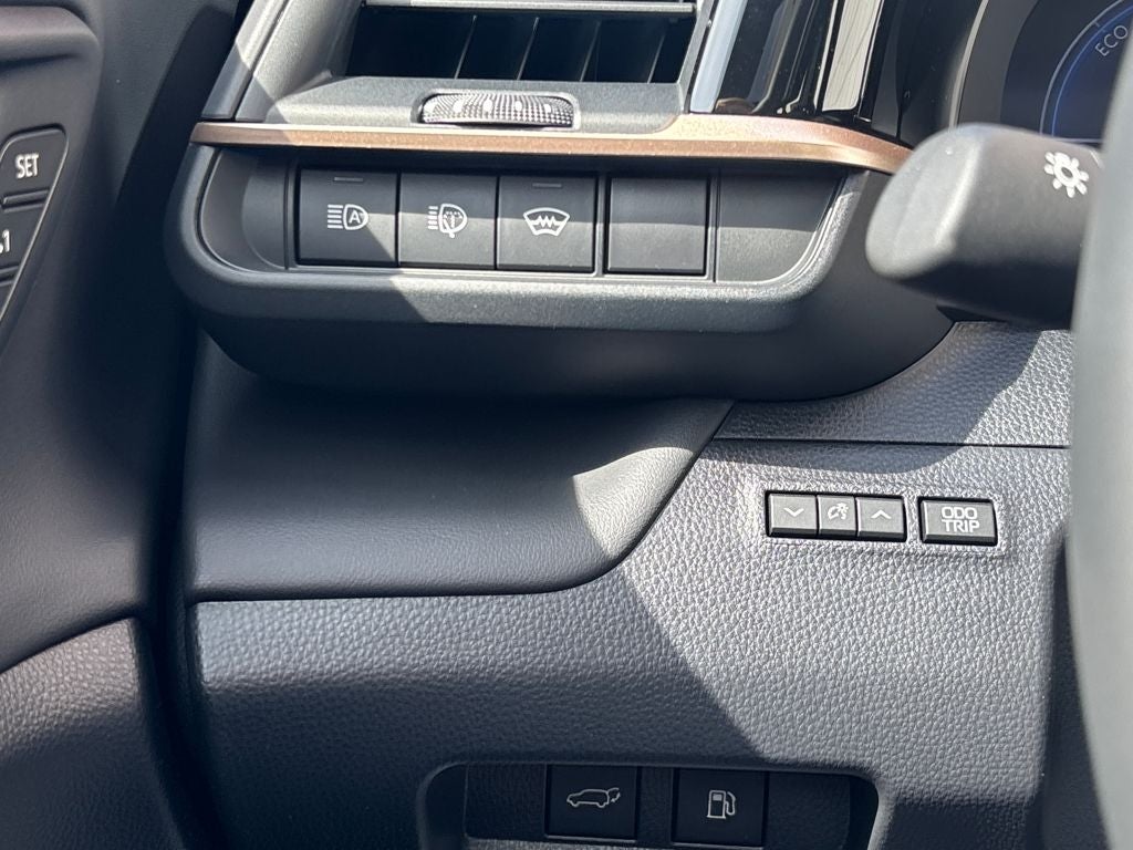 2026 Toyota Crown Signia Limited