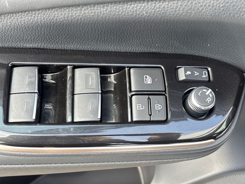 2026 Toyota Crown Signia Limited