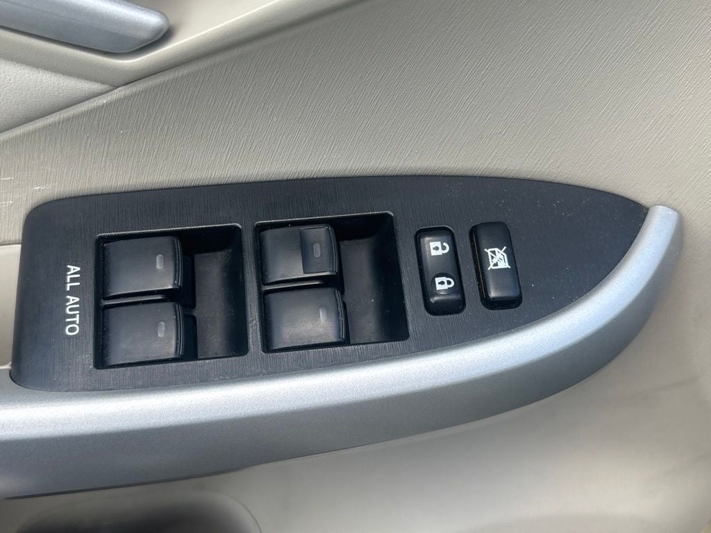 2011 Toyota Prius Base