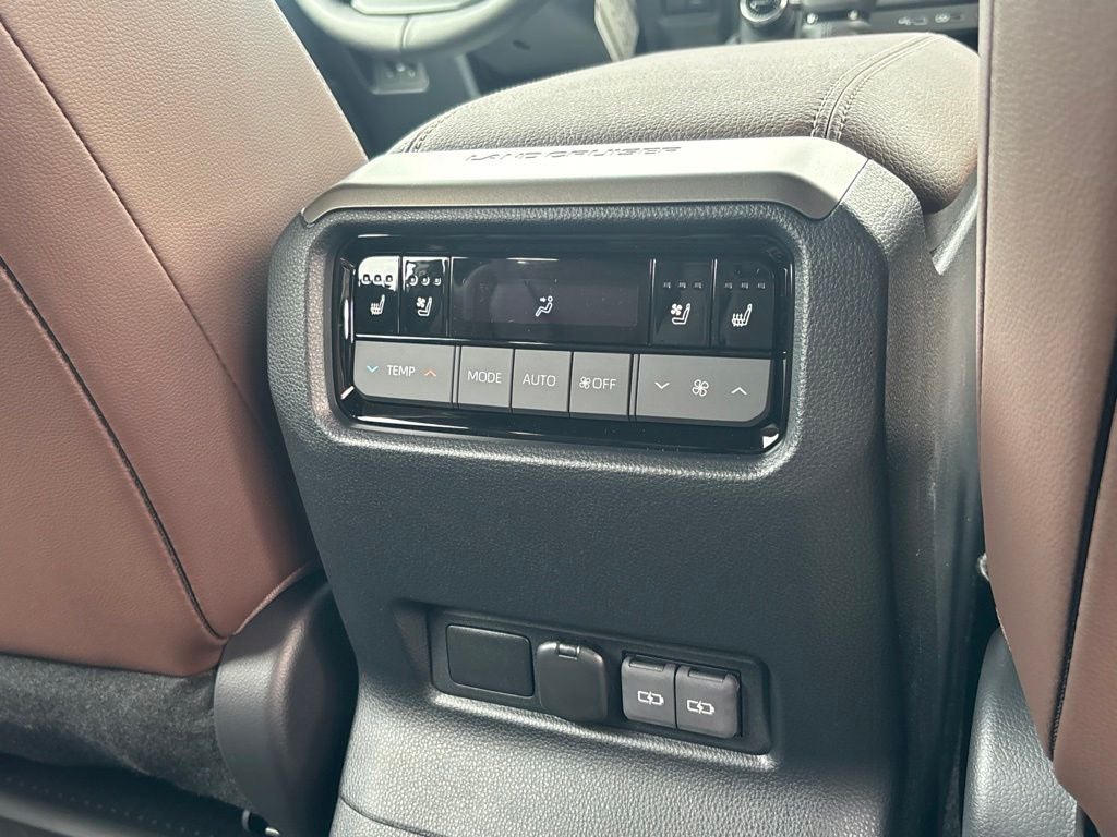 2027 Toyota Land Cruiser Base