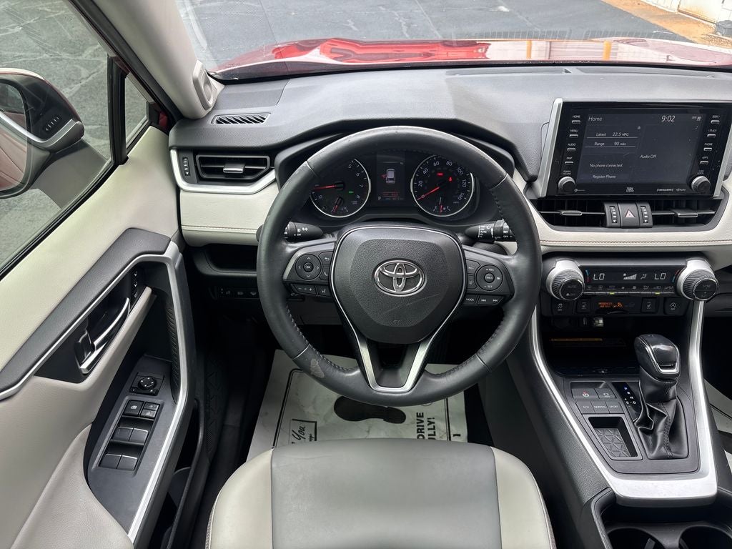 2020 Toyota RAV4 XLE Premium