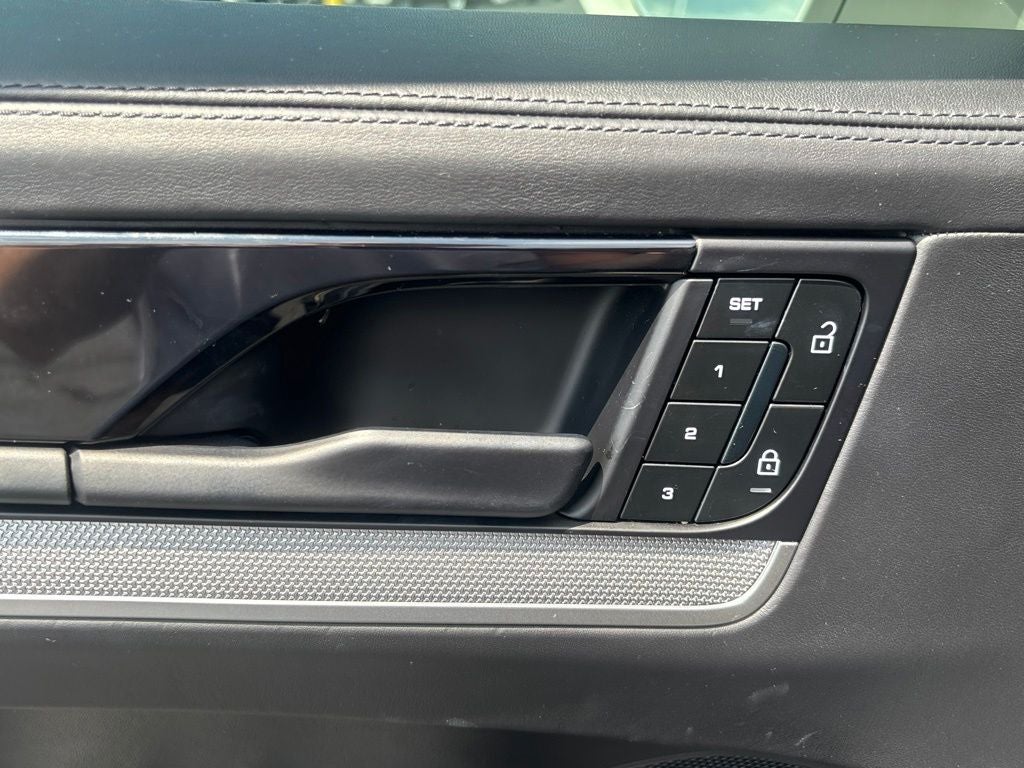 2024 Porsche Cayenne Coupe S