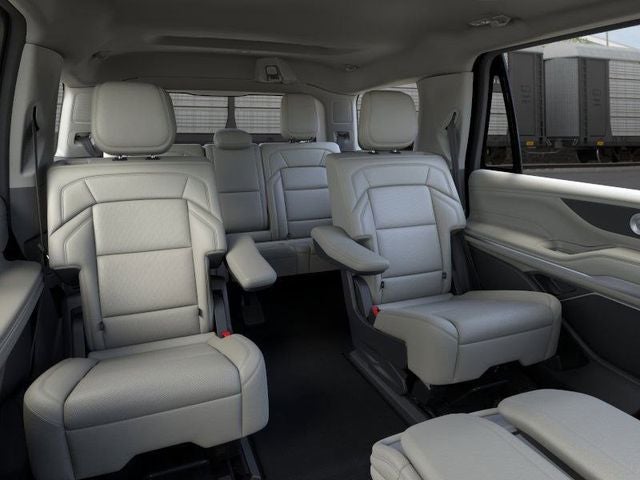 2026 Lincoln Navigator Premiere