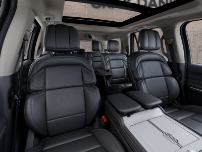 2027 Lincoln Navigator 4X2 RESERVE