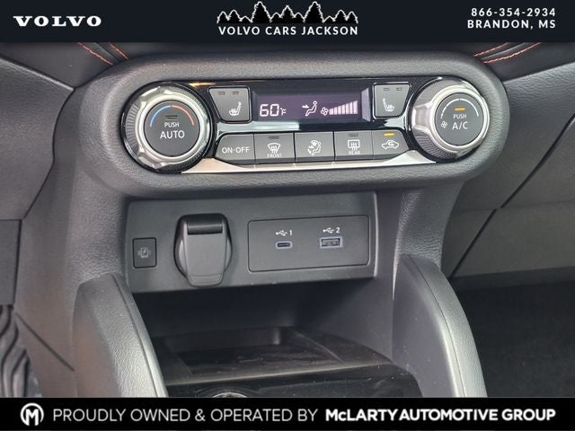 2024 Nissan Versa 1.6 SR