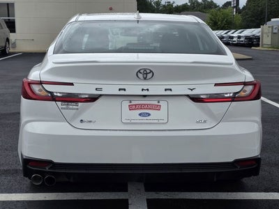 2025 Toyota Camry SE