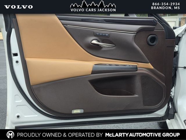 2021 Lexus ES 250