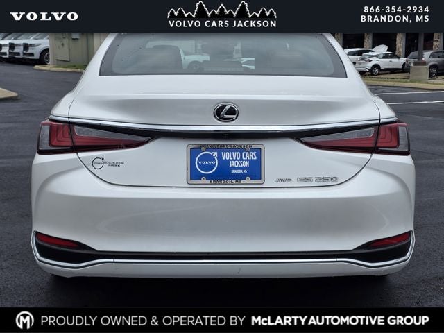 2021 Lexus ES 250