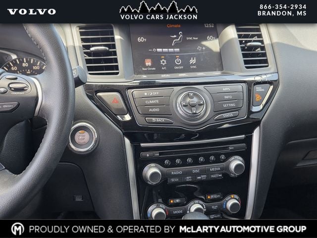 2020 Nissan Pathfinder SV