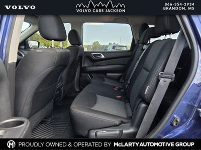 2020 Nissan Pathfinder SV