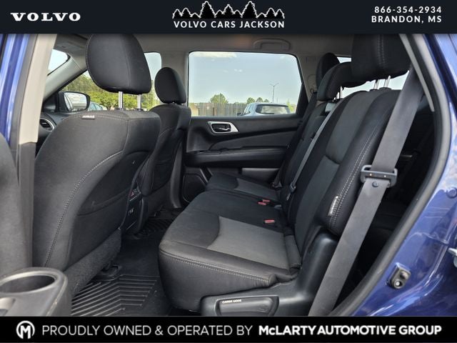 2020 Nissan Pathfinder SV