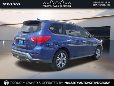 2020 Nissan Pathfinder SV