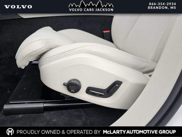 2026 Volvo XC90 B6 Ultra Bright