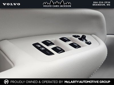 2026 Volvo XC90 B6 Ultra Bright