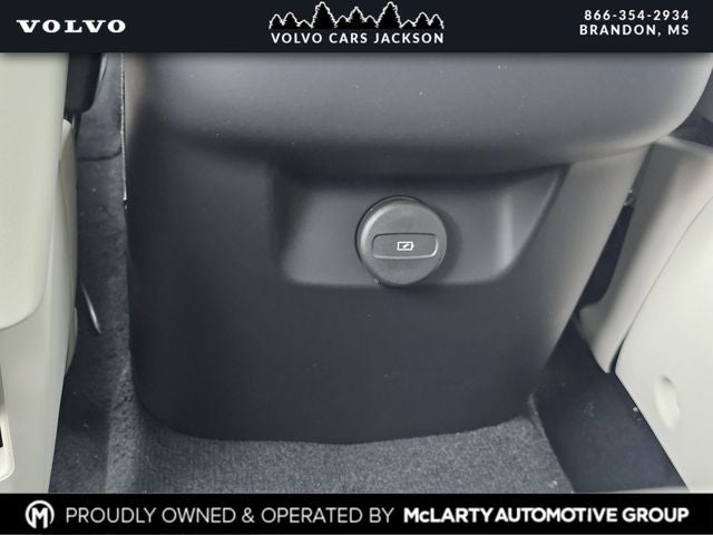 2026 Volvo XC90 B6 Ultra Bright