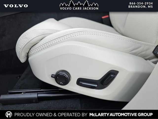 2026 Volvo XC90 B6 Ultra Bright