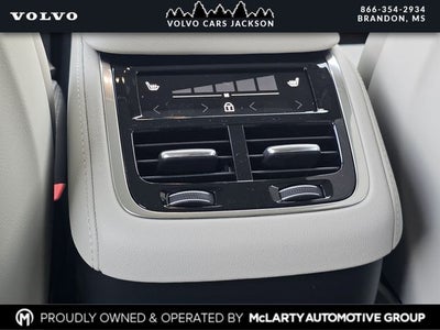 2026 Volvo XC90 B6 Ultra Bright