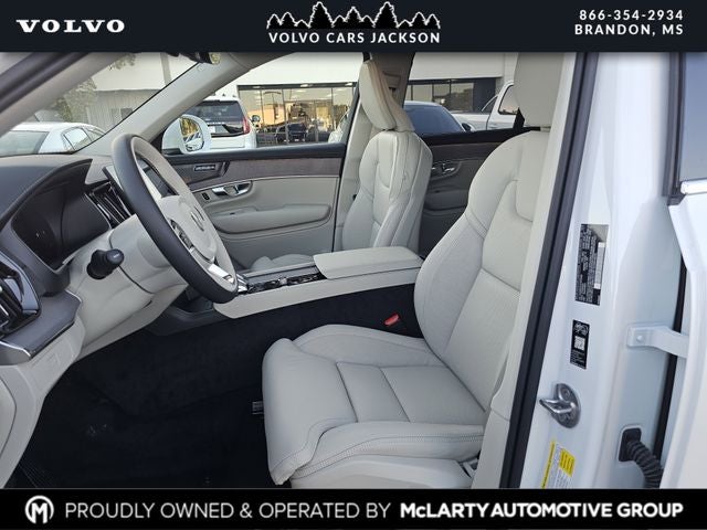 2026 Volvo XC90 B6 Ultra Bright