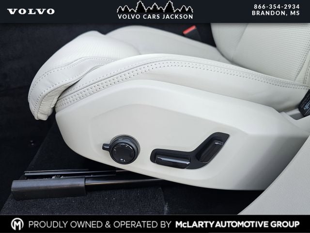 2026 Volvo XC90 B6 Ultra Bright