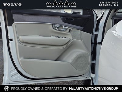 2026 Volvo XC90 B6 Ultra Bright