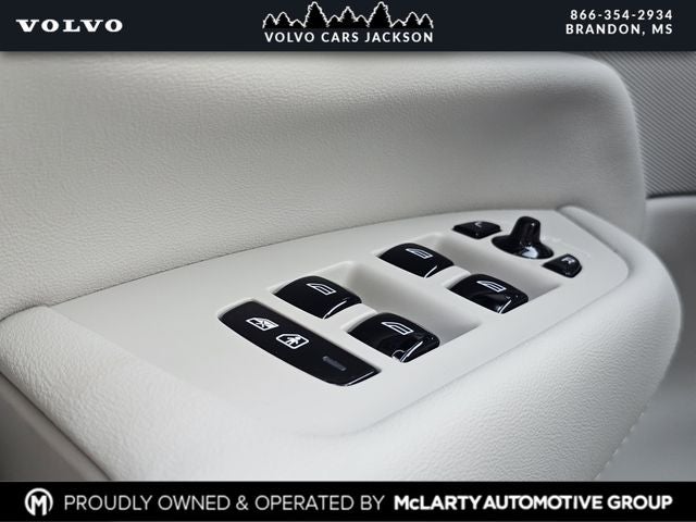 2026 Volvo XC90 B6 Ultra Bright