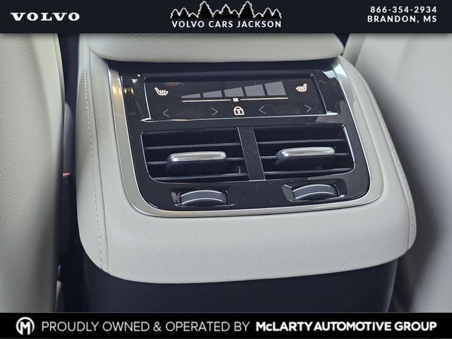 2026 Volvo XC90 B6 Ultra Bright