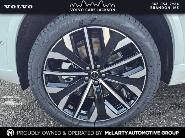 2026 Volvo XC90 B6 Ultra Bright