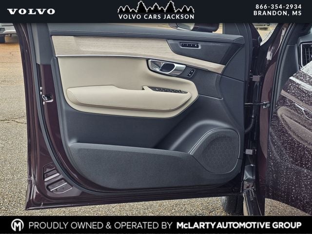 2026 Volvo XC90 B6 Ultra Bright