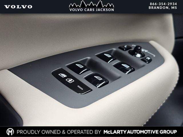 2026 Volvo XC90 B6 Ultra Bright