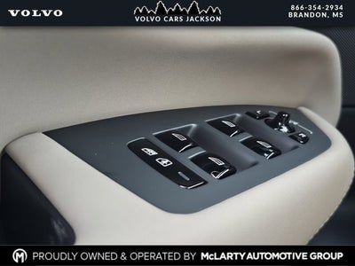 2026 Volvo XC90 B6 Ultra Bright 7-Passenger