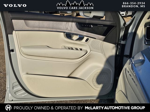 2026 Volvo XC90 B6 Ultra Bright 7-Passenger