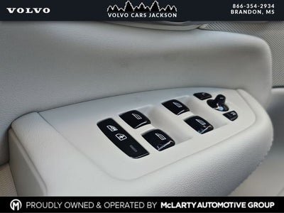 2026 Volvo XC90 B6 Ultra Bright 7-Passenger