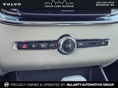 2026 Volvo XC90 B6 Ultra Bright 7-Passenger