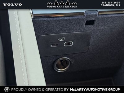 2026 Volvo XC90 B6 Ultra Bright 7-Passenger