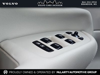 2026 Volvo XC90 B6 Ultra Bright