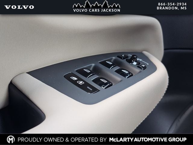 2026 Volvo XC90 B6 Ultra Bright