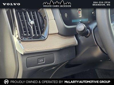 2026 Volvo XC90 B6 Ultra Bright