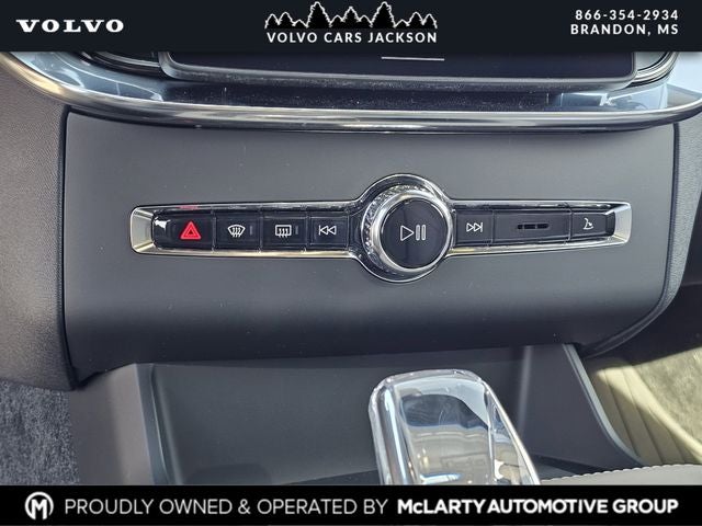 2026 Volvo XC90 B6 Ultra Bright