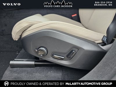 2026 Volvo XC90 B6 Ultra Bright