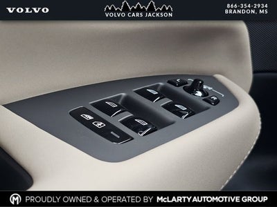 2026 Volvo XC90 B6 Ultra Bright