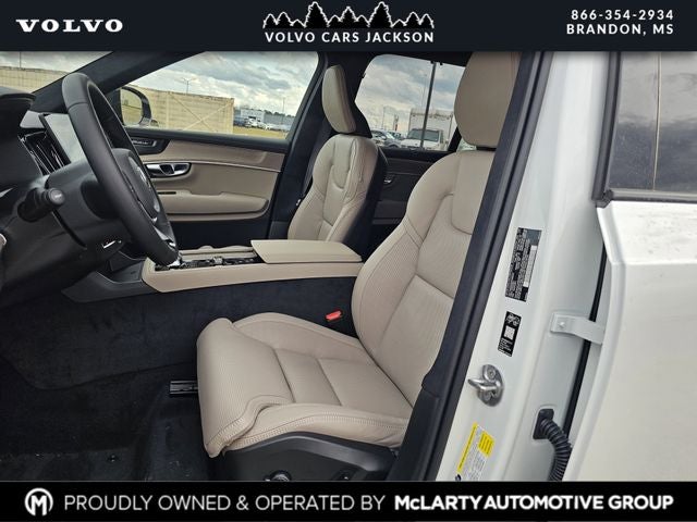 2026 Volvo XC90 B6 Ultra Dark