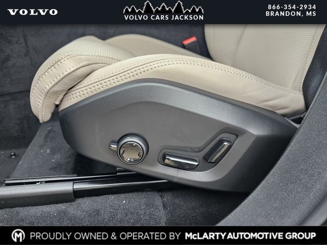 2026 Volvo XC90 B6 Ultra Dark