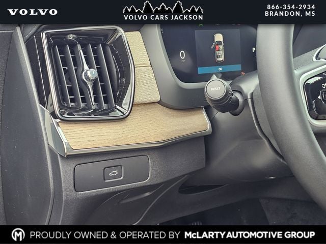 2026 Volvo XC90 B6 Ultra Dark