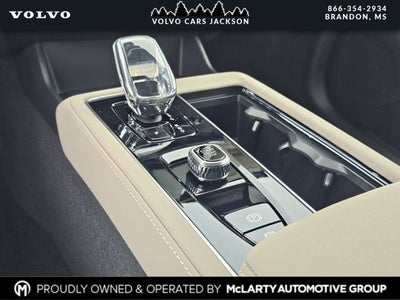 2026 Volvo XC90 B6 Ultra Dark