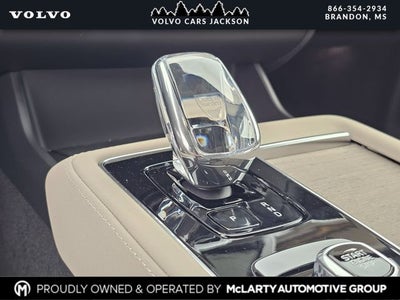 2026 Volvo XC90 B6 Ultra Dark