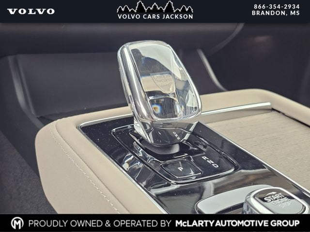 2026 Volvo XC90 B6 Ultra Dark