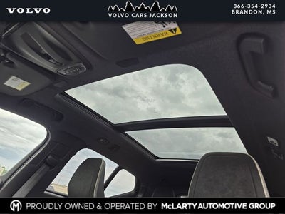 2021 Volvo XC40 R-Design