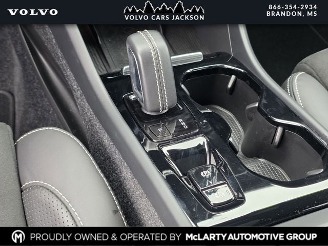 2021 Volvo XC40 R-Design