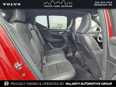 2021 Volvo XC40 R-Design